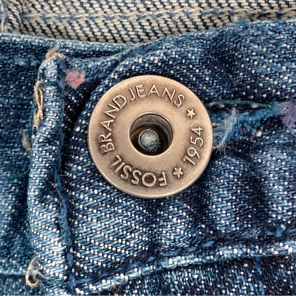 Fossil Brand Jeans Swift Boot Cut Size 2R Blue Medium Wash Distressed Bottom Hem - Picture 8 of 12